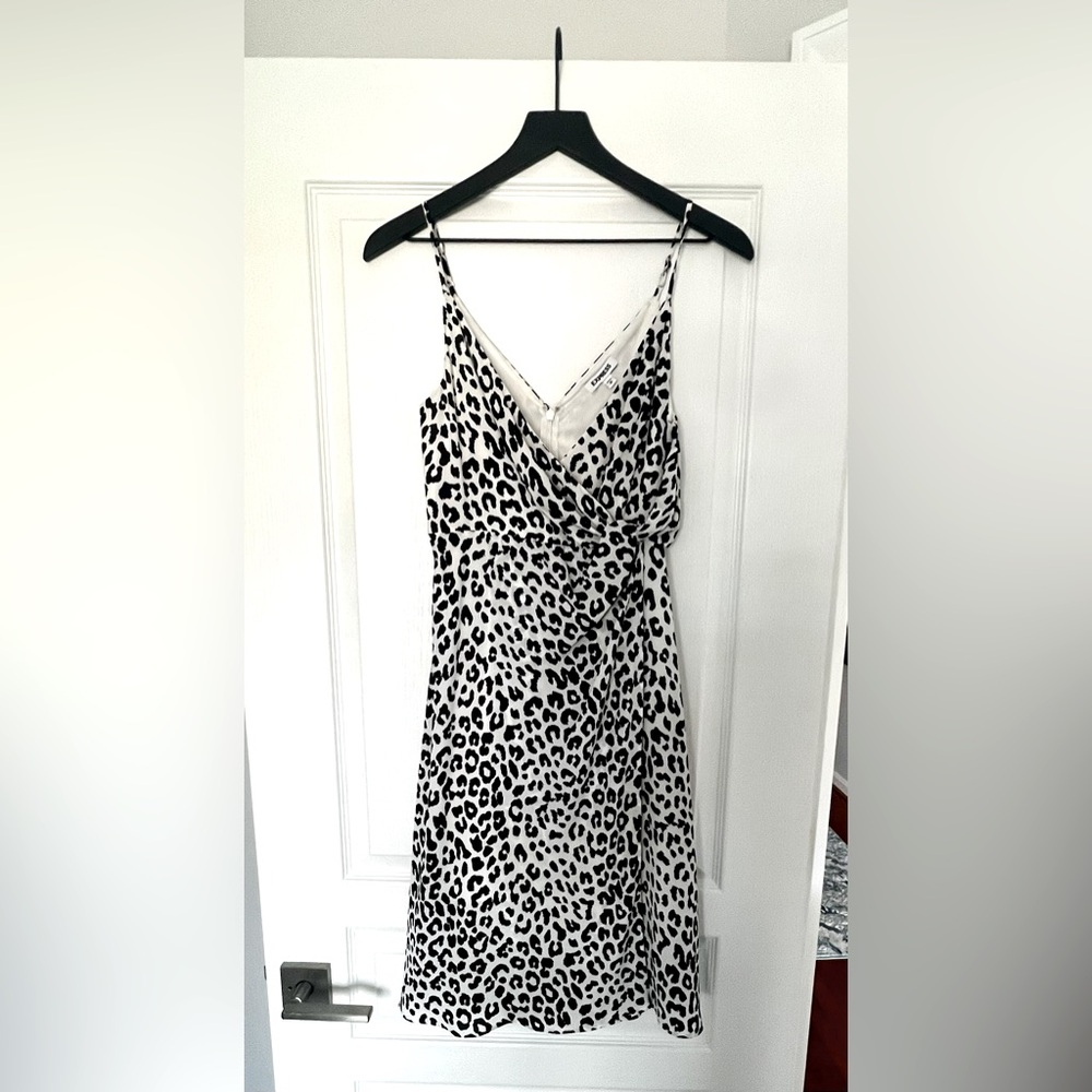 NWOT Women’s Express XS Black and White Dress